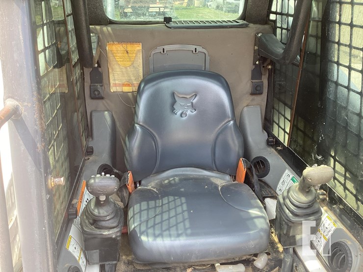 2007-bobcat-t190-image-14