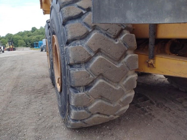 2003-volvo-a40d-image-19