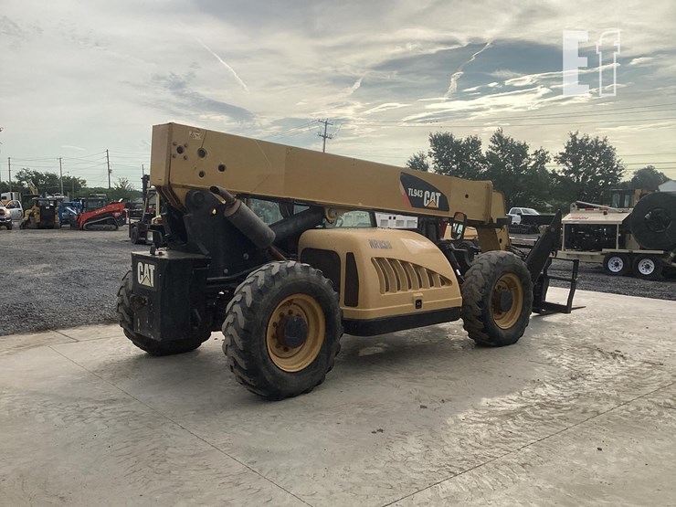 2010-caterpillar-tl943-image-4