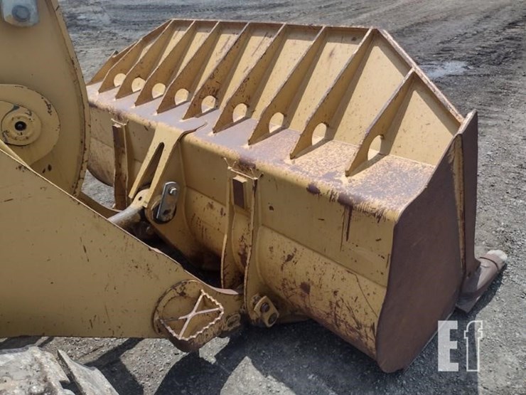 2006-caterpillar-953c-image-18
