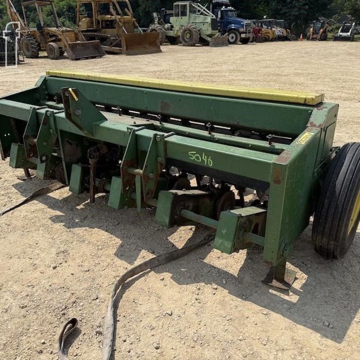 JOHN DEERE 1500
