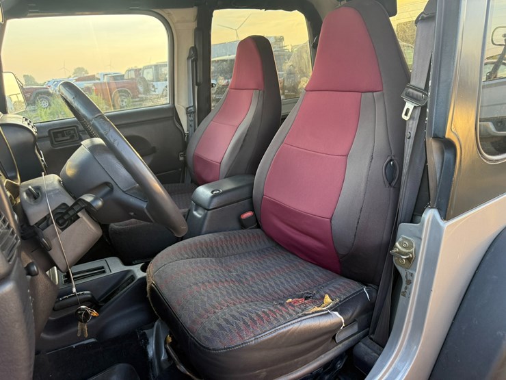 2000-jeep-wrangler-image-33