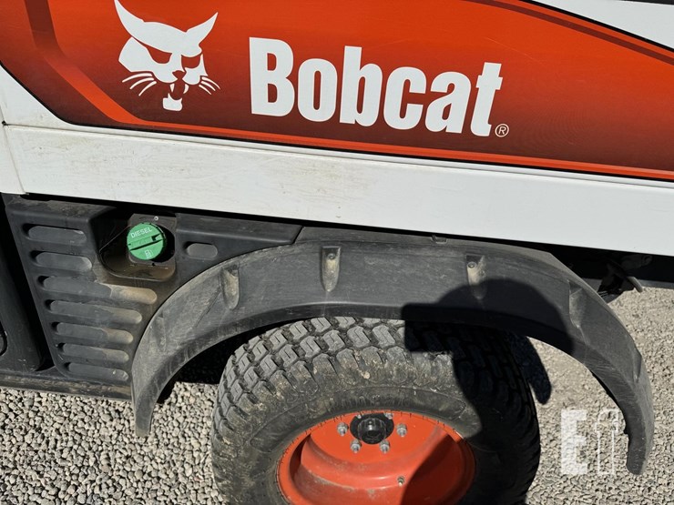 2022-bobcat-toolcat-uw56-image-14