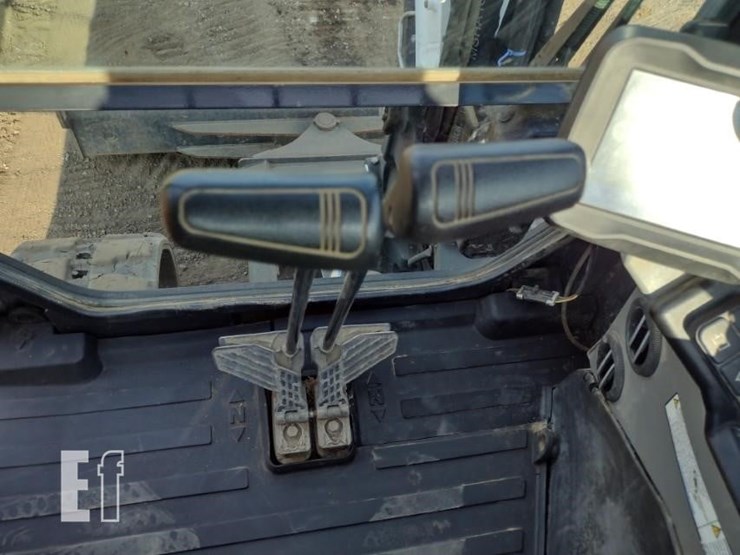 2021-bobcat-e60-image-7