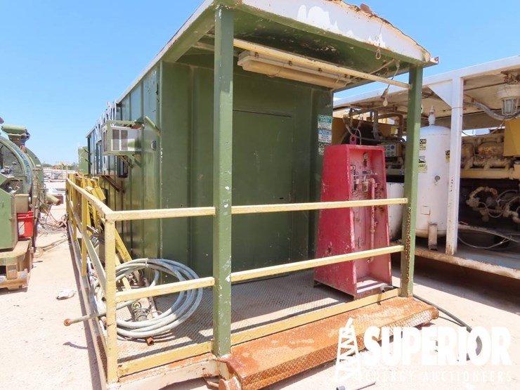 (r15-26)-8'w-x-21'l-doghouse,-w/-4'l-covered-porch-image-5