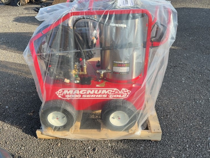 #2041-•-magnum-4000-series-portable-hot-water-pressure-image-5