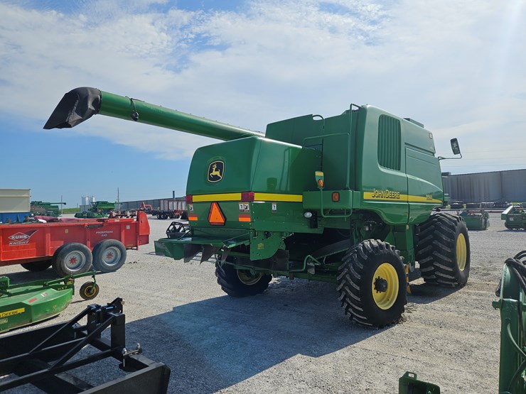 2004-john-deere-9560-image-21