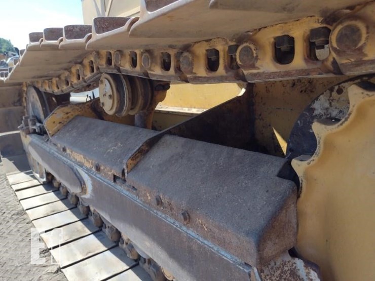 2016-deere-650k-image-24