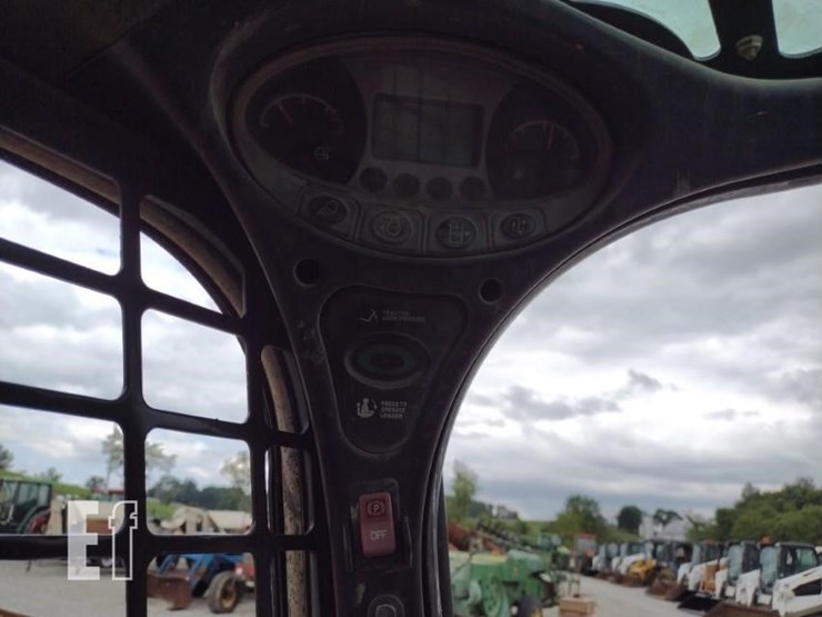 2021-bobcat-t450-image-8