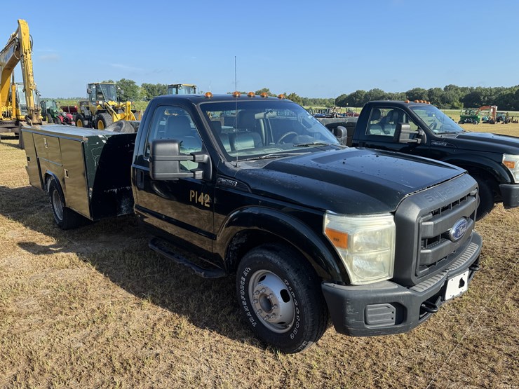 2013-ford-f350-xl-image-4