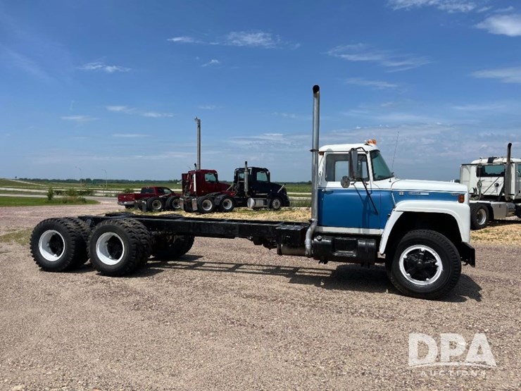 1976-international-loadstar-image-7