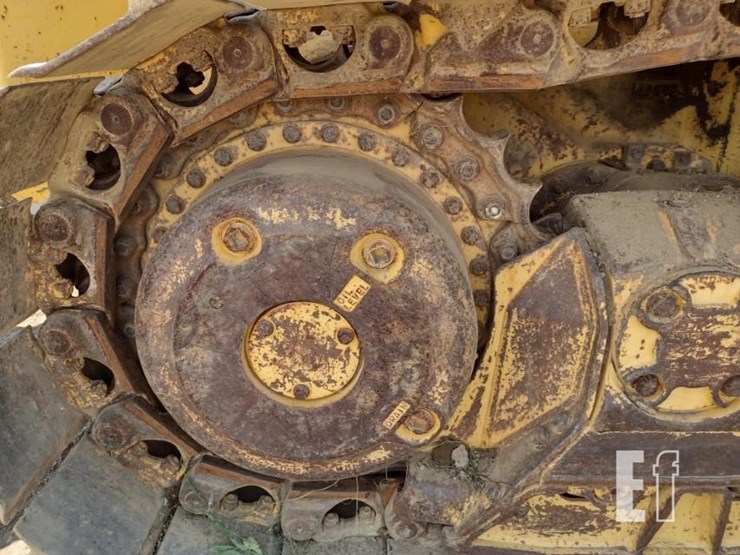2004-komatsu-d65ex-15-image-31