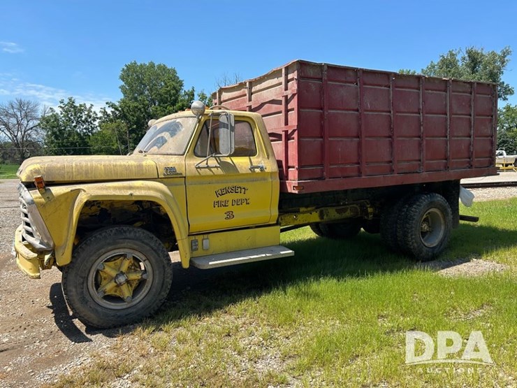 1977-ford-f750-image-9