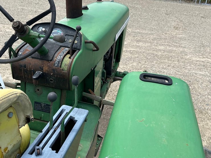 john-deere-3020-image-11