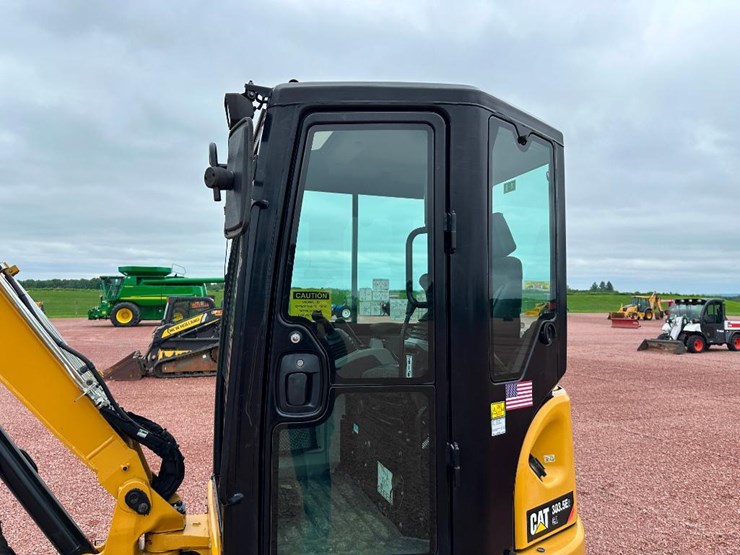 2019-caterpillar-303.5e2-cr-image-27