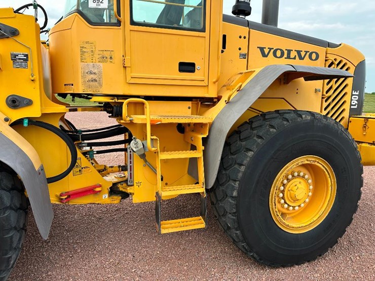 2006-volvo-l90e-image-15
