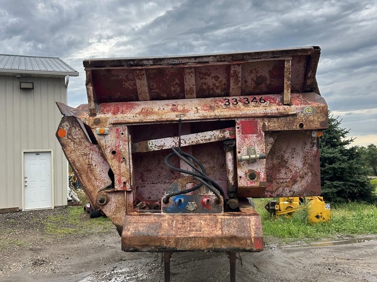 1965-easton-side-dump-image-6