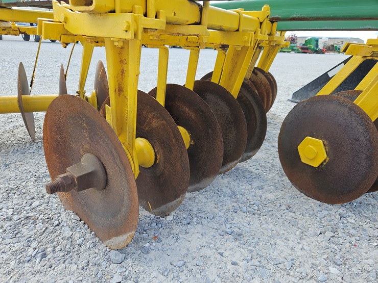 #203109-•-john-deere-t0100-disk-image-2