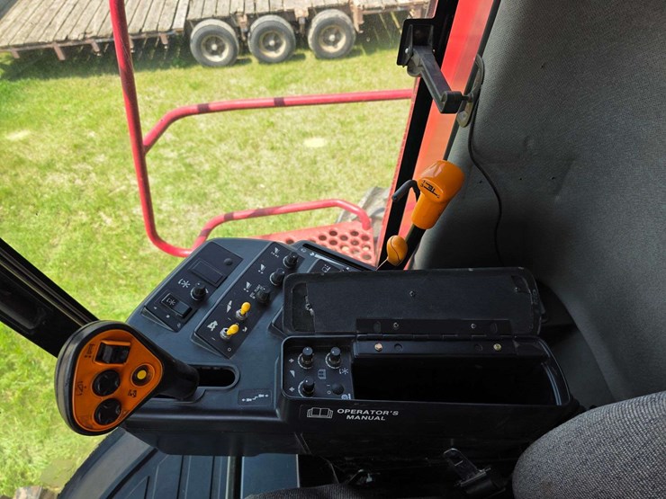 2002-case-ih-2388-image-77