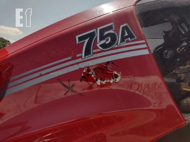 2022-case-ih-farmall-75a-image-28