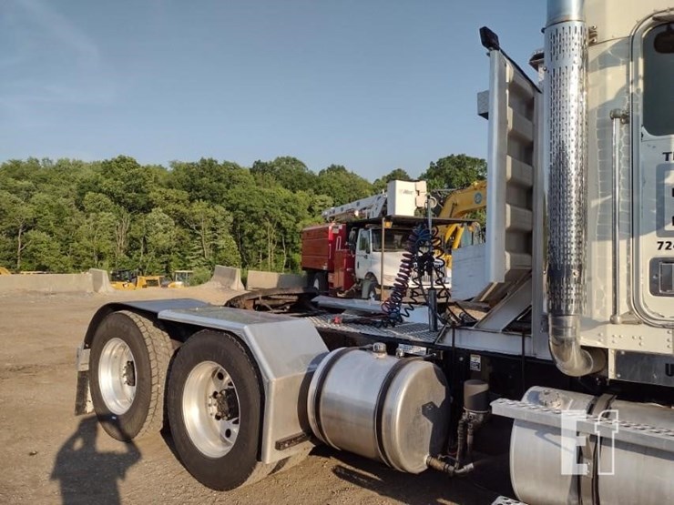 1999-kenworth-w900-image-45