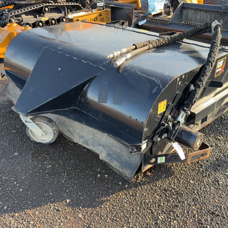 #2025 • CAT BP118C 72" SKID STEER BROOM