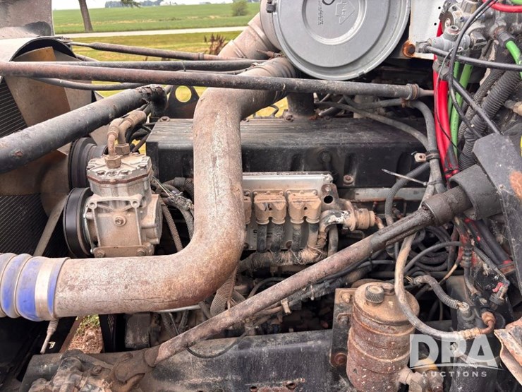 2000-freightliner-truck-(gp11021,-unit-398)-image-56