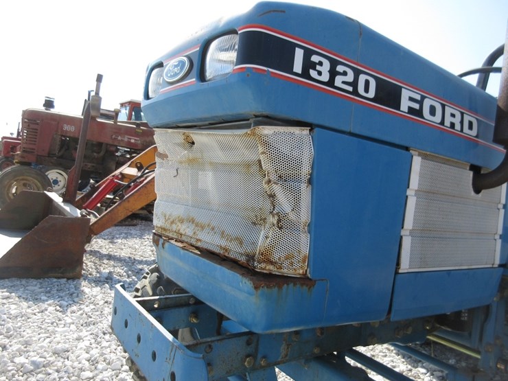 ford-1320-image-11