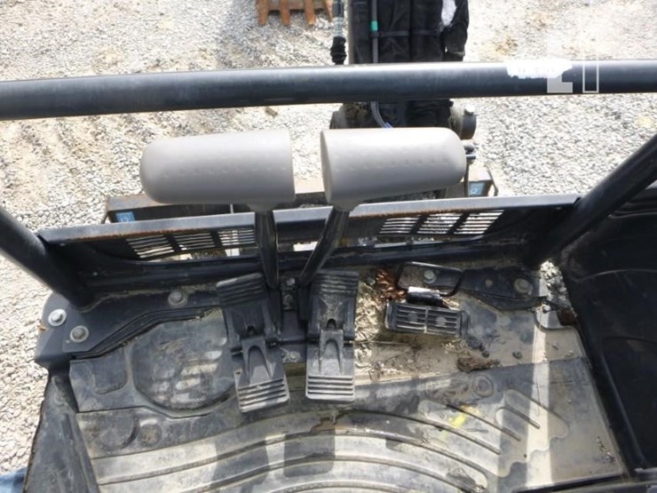 2022-deere-26g-image-7