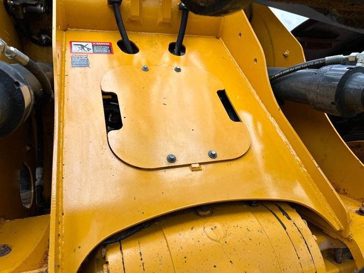 2018-deere-524kii-image-41