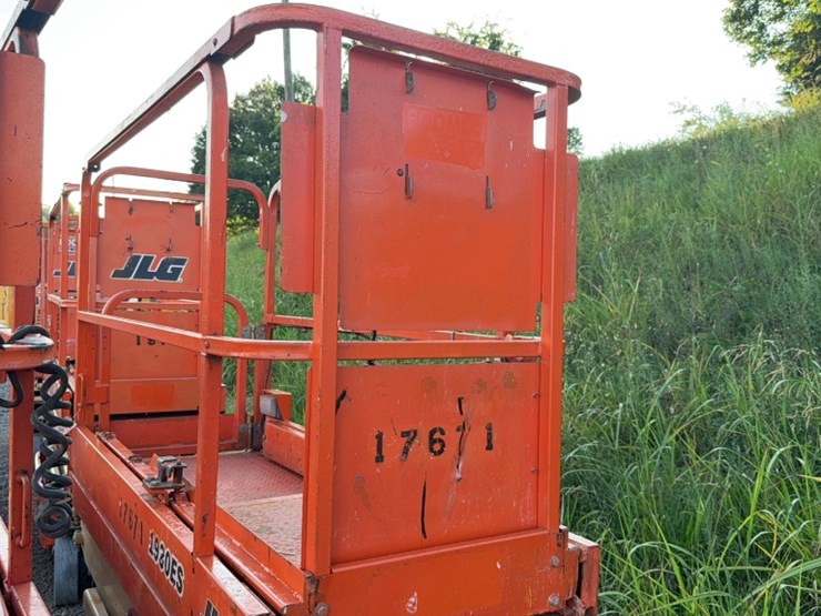 jlg-1930es-image-3
