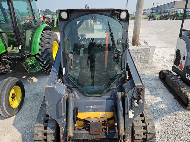 2020-deere-317g-image-4