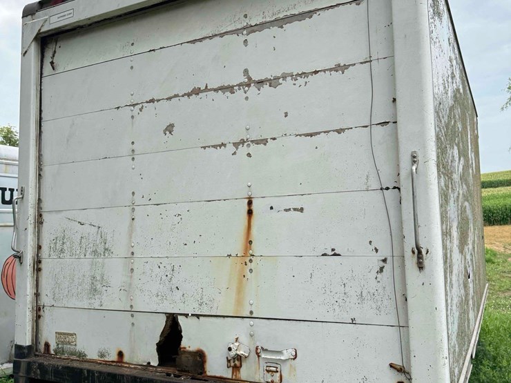 7-1/2ft-x-16ft-van-box-w/6-bolt-gear-image-5