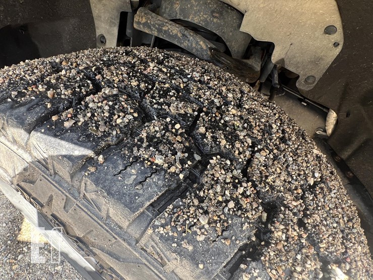 2017-ford-f150-xlt-image-18