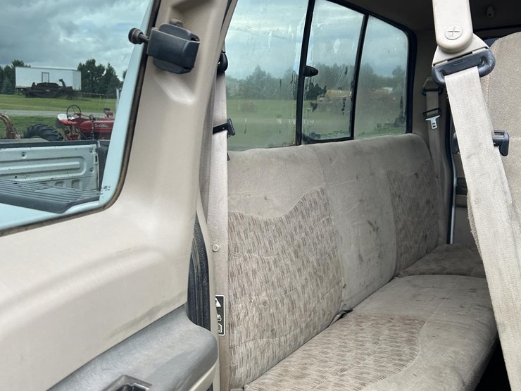 2000-ford-f250-image-28