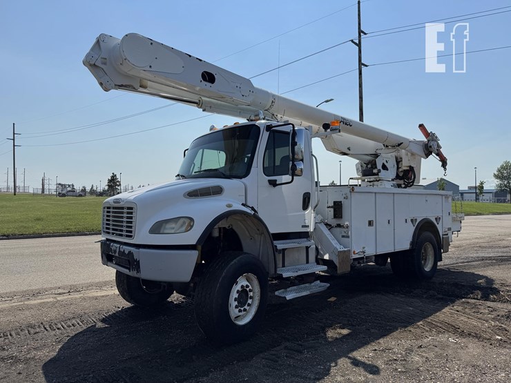 2005-freightliner-business-class-m2-106-image-1