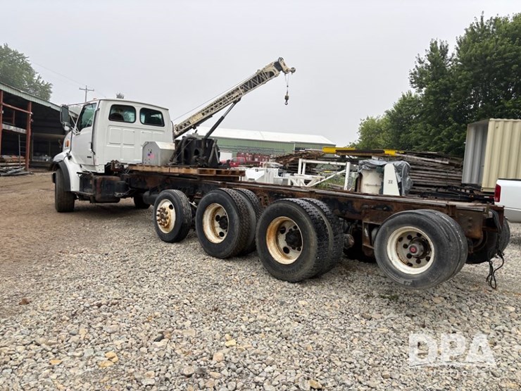 2001-sterling-truck-(dr11851-unit-9459)-image-15