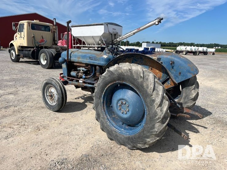 ford-600-image-9