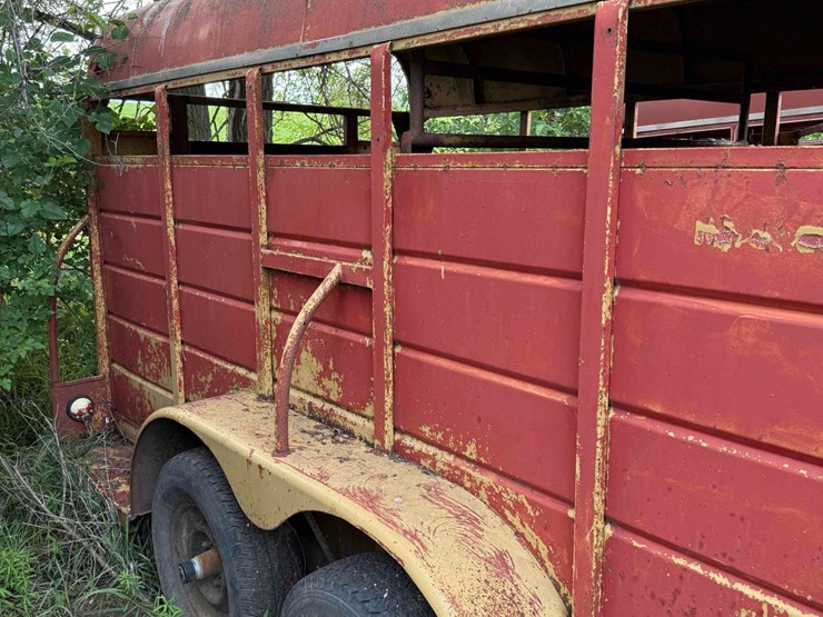 6ft-x-17ft-bumper-hitch-livestock-trailer-image-15