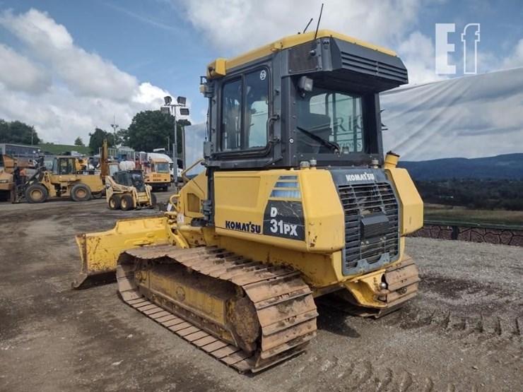 2011-komatsu-d31px-22-image-44