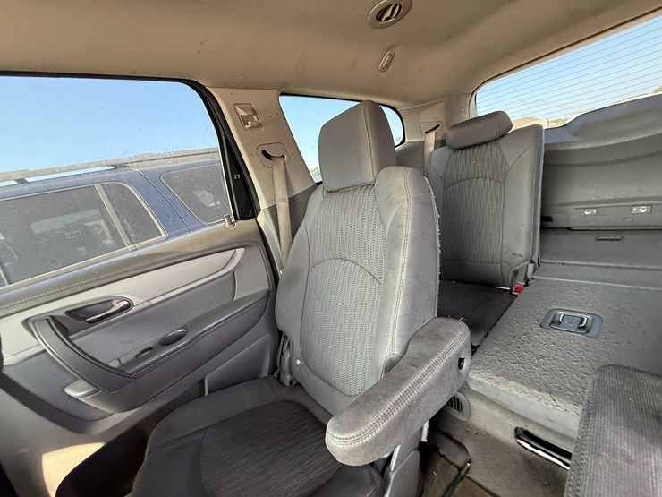 2013-chevrolet-traverse-image-59