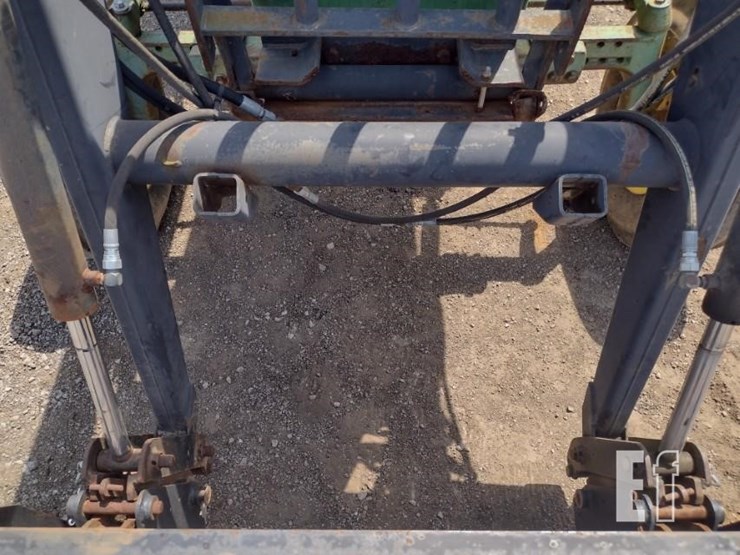 john-deere-4240-image-16