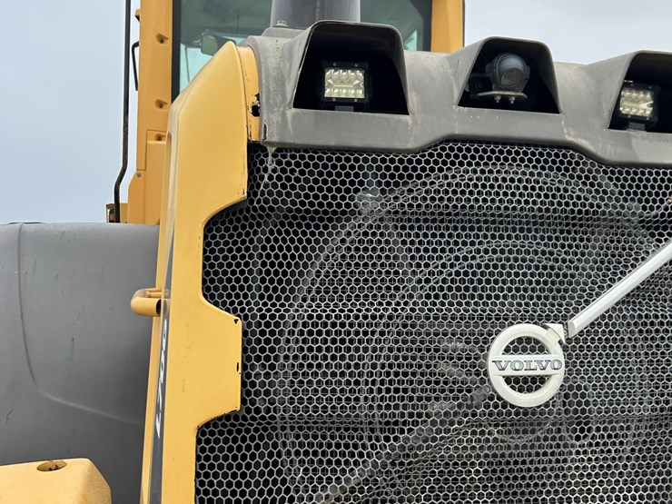 2015-volvo-l70g-image-23