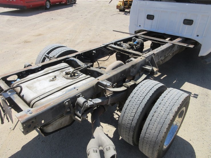 2015-ford-f550-sd-image-12