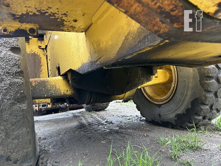 2010-new-holland-lw190-image-21