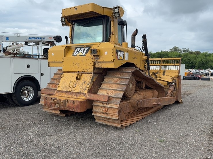 caterpillar-d6t-xw-image-7