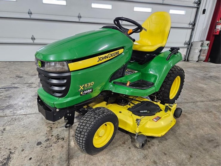 2013-john-deere-x530-image-1