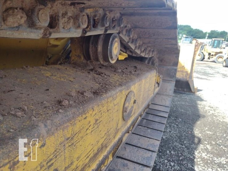 2011-komatsu-d31px-22-image-34