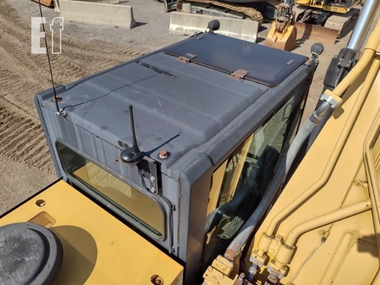 2011-caterpillar-336e-image-48