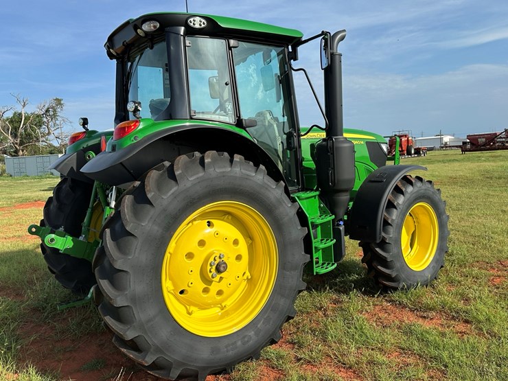 2024-john-deere-6140m-image-11